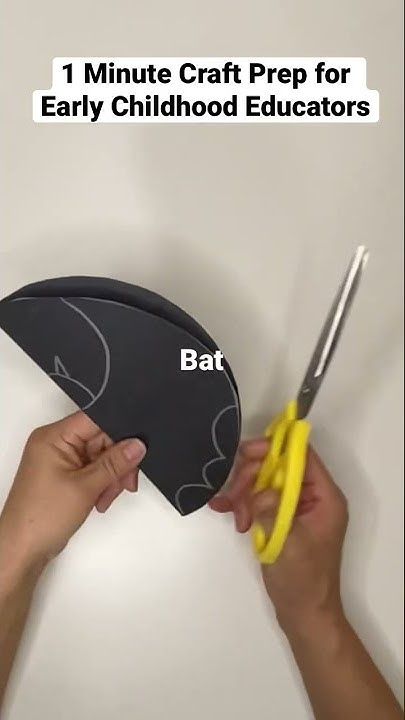 How to cut out a bat shape really quick 🦇#halloween #halloweendecoration #classroomdecoration