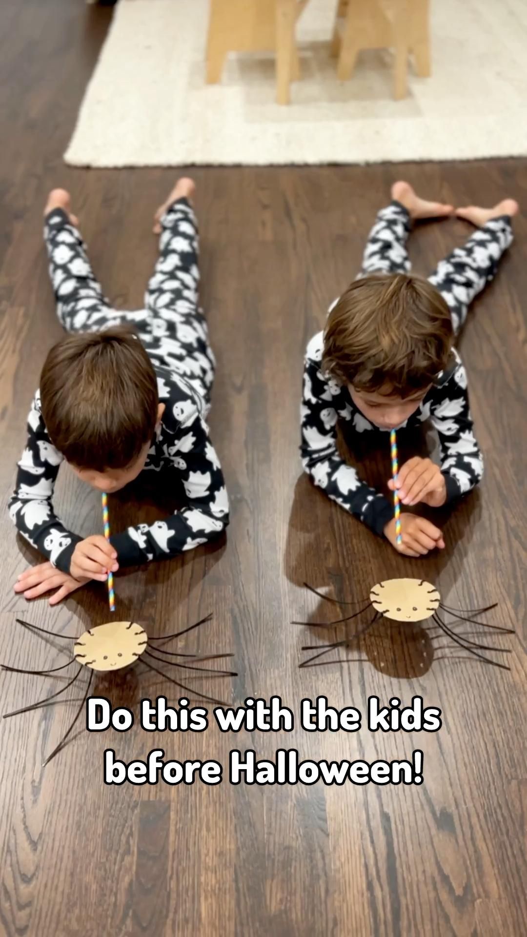 Racing Spiders 🕷️ Easy Halloween Craft & Game for Kids 🎃