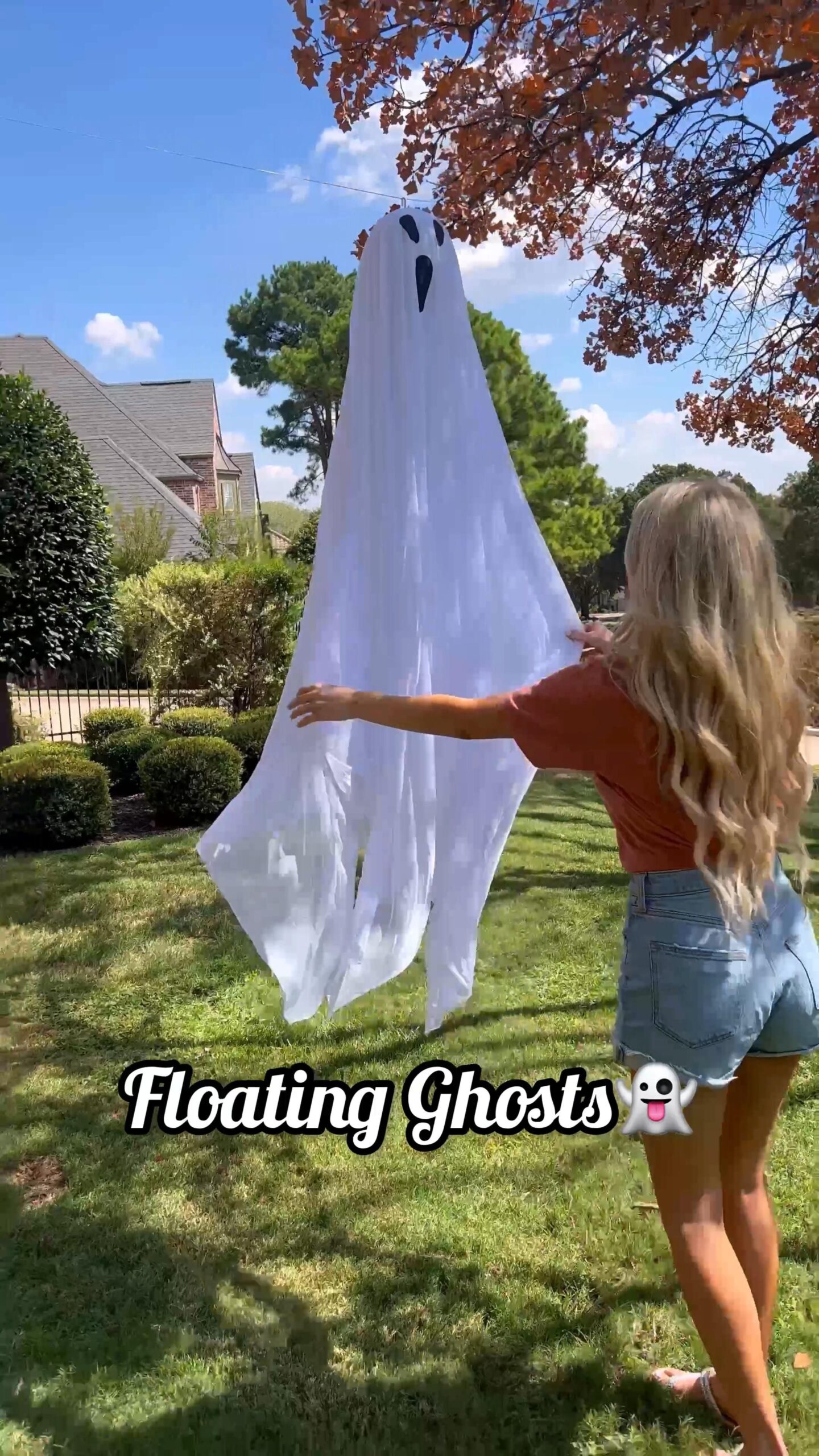 Halloween Glowing Ghost Chandelier