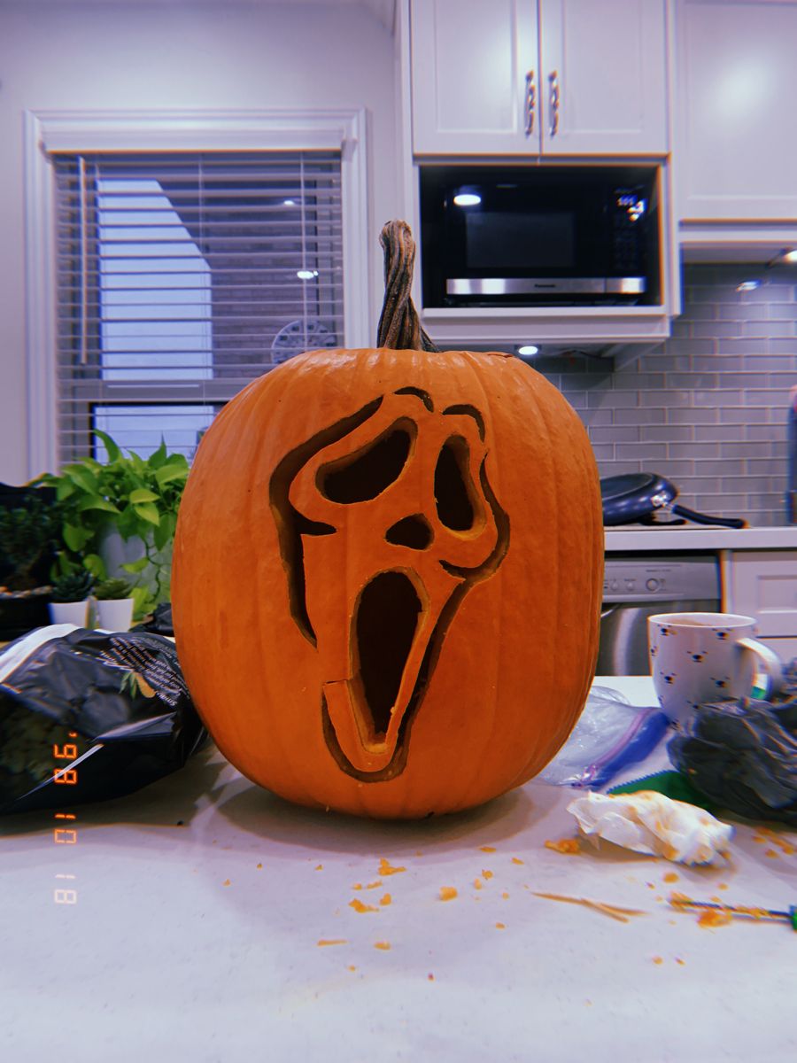 Scream pumpkin carving