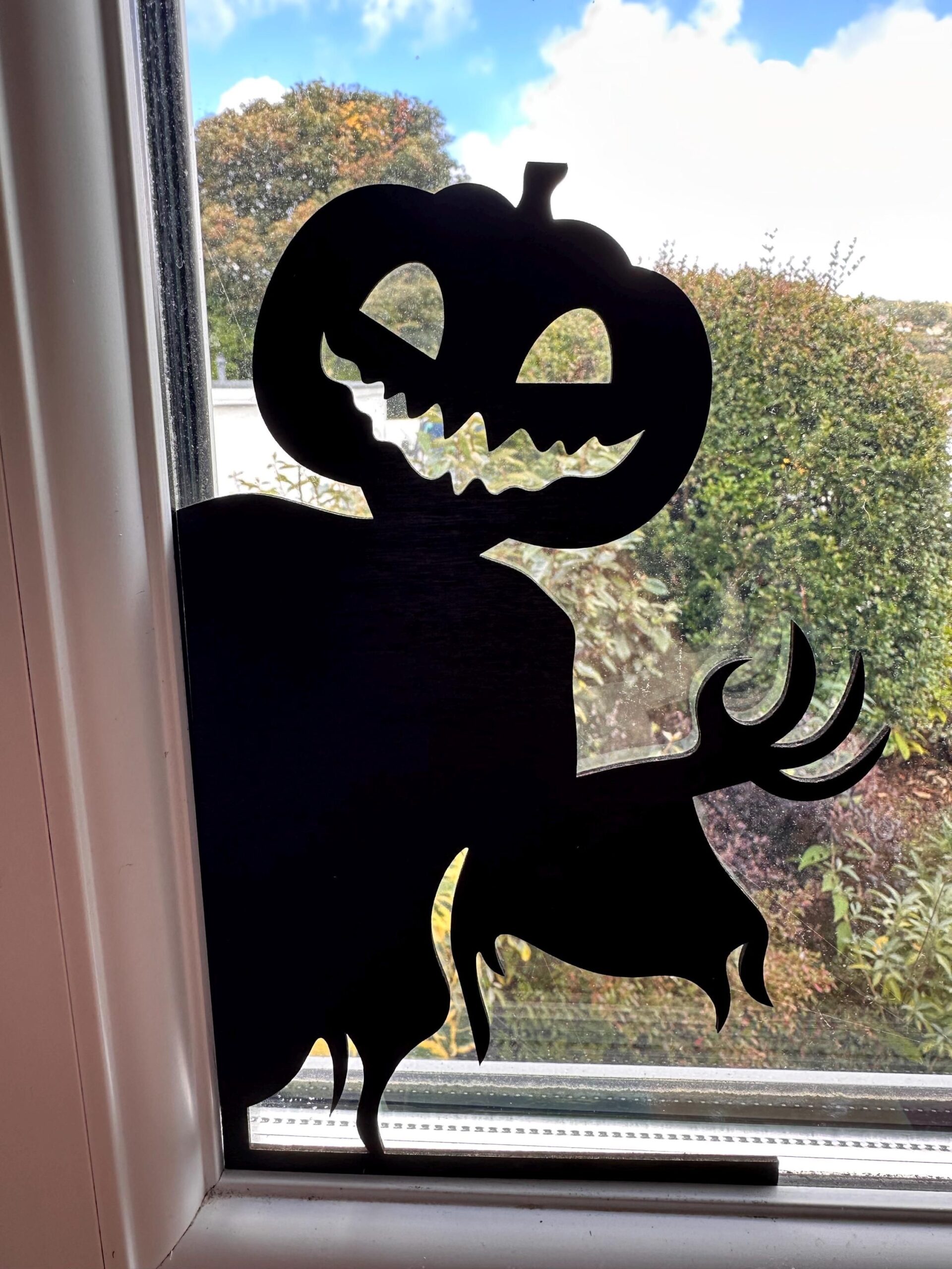Kürbiskopf Halloween Fensterbild: Gruselige Silhouette Dekoration